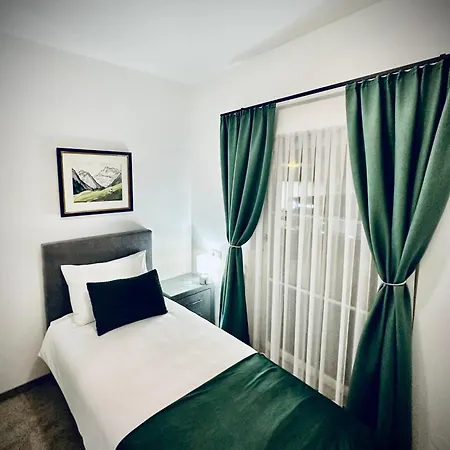 Genta Hotel *